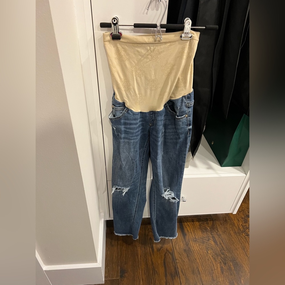 Jessica Simpson maternity jeans